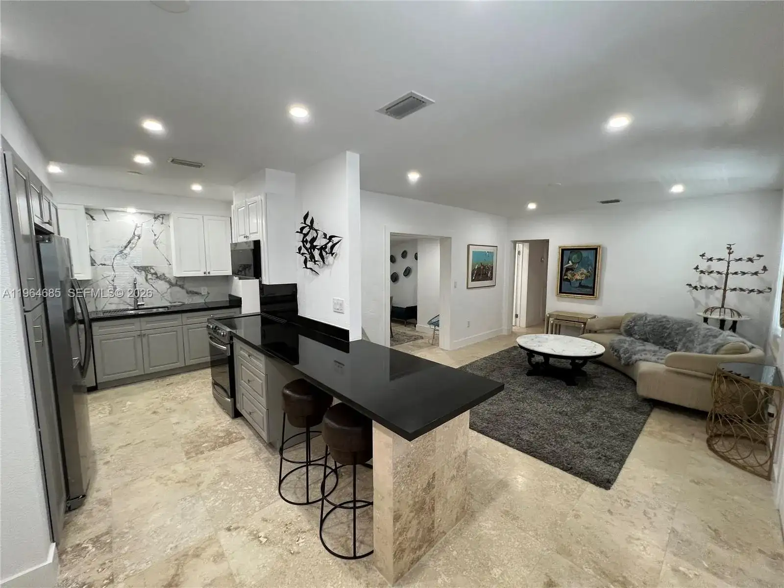 8410 NE 2nd Ct, Miami FL 33138 photo 4