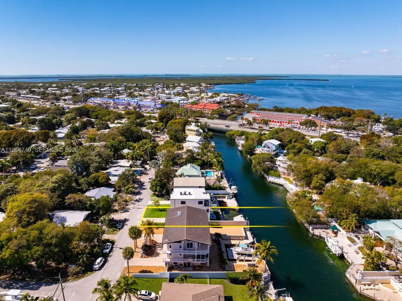 16 Bass Ave, Key Largo FL 33037 photo 2