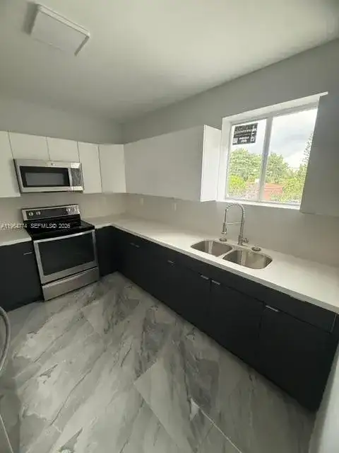 166 NE 70th St, Miami FL 33138 photo 3