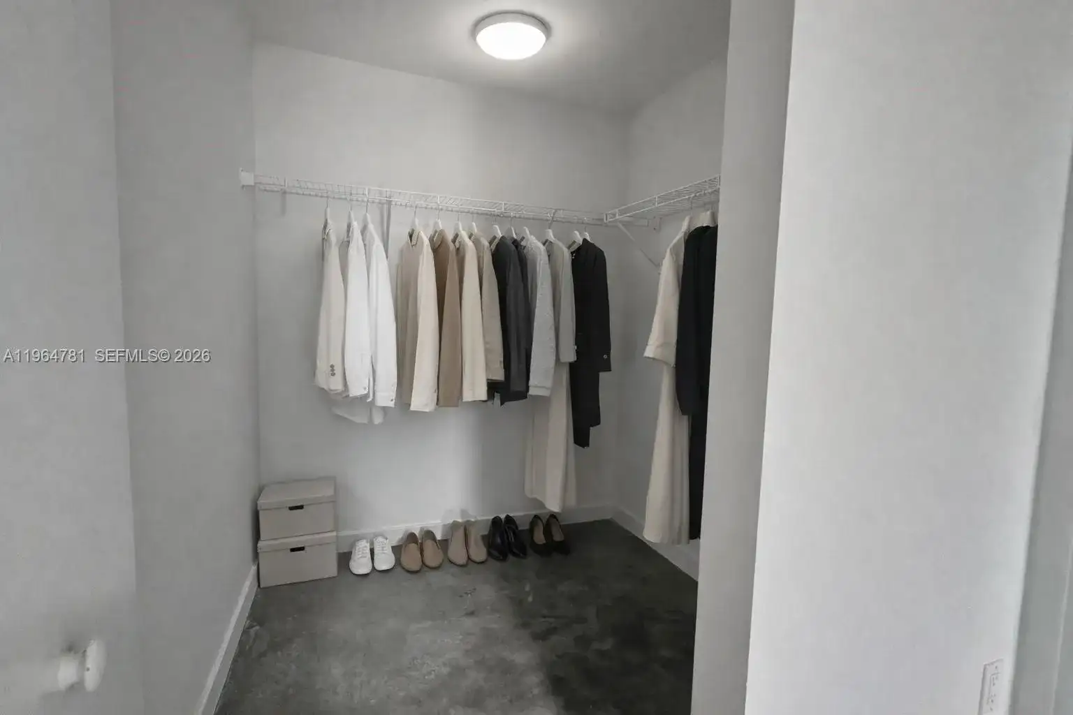 151 SE 1st St # 1501, Miami FL 33131 photo 4