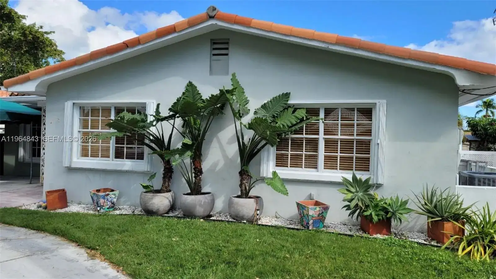 12945 Cherry Rd, North Miami FL 33181 photo 2