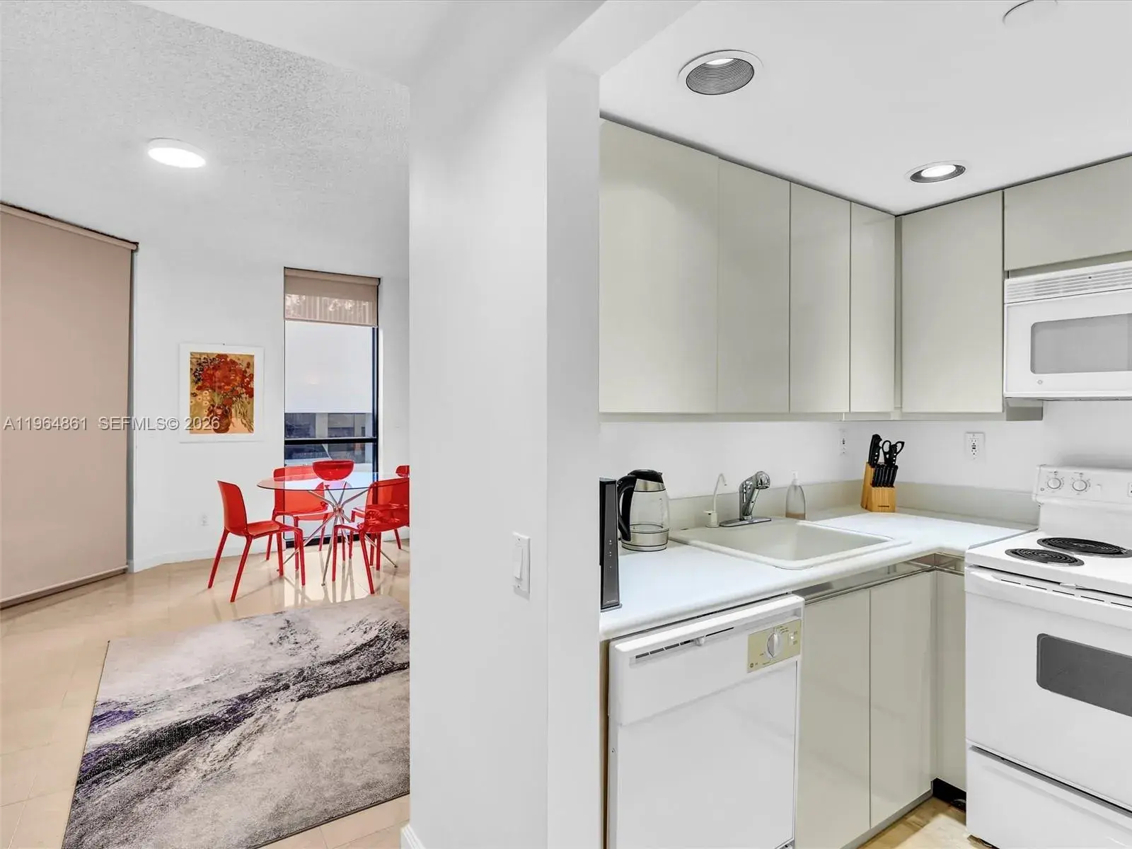 21150 Point Pl # 305, Aventura FL 33180