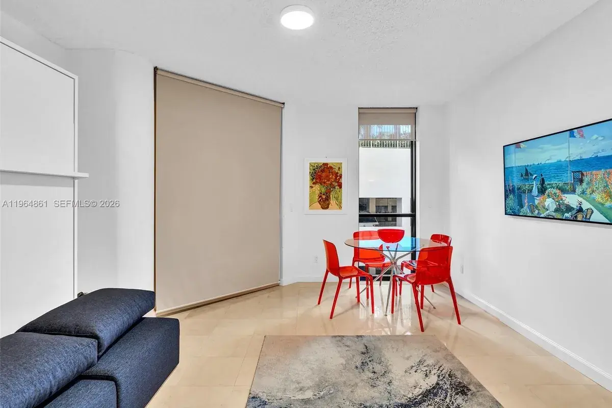 21150 Point Pl # 305, Aventura FL 33180