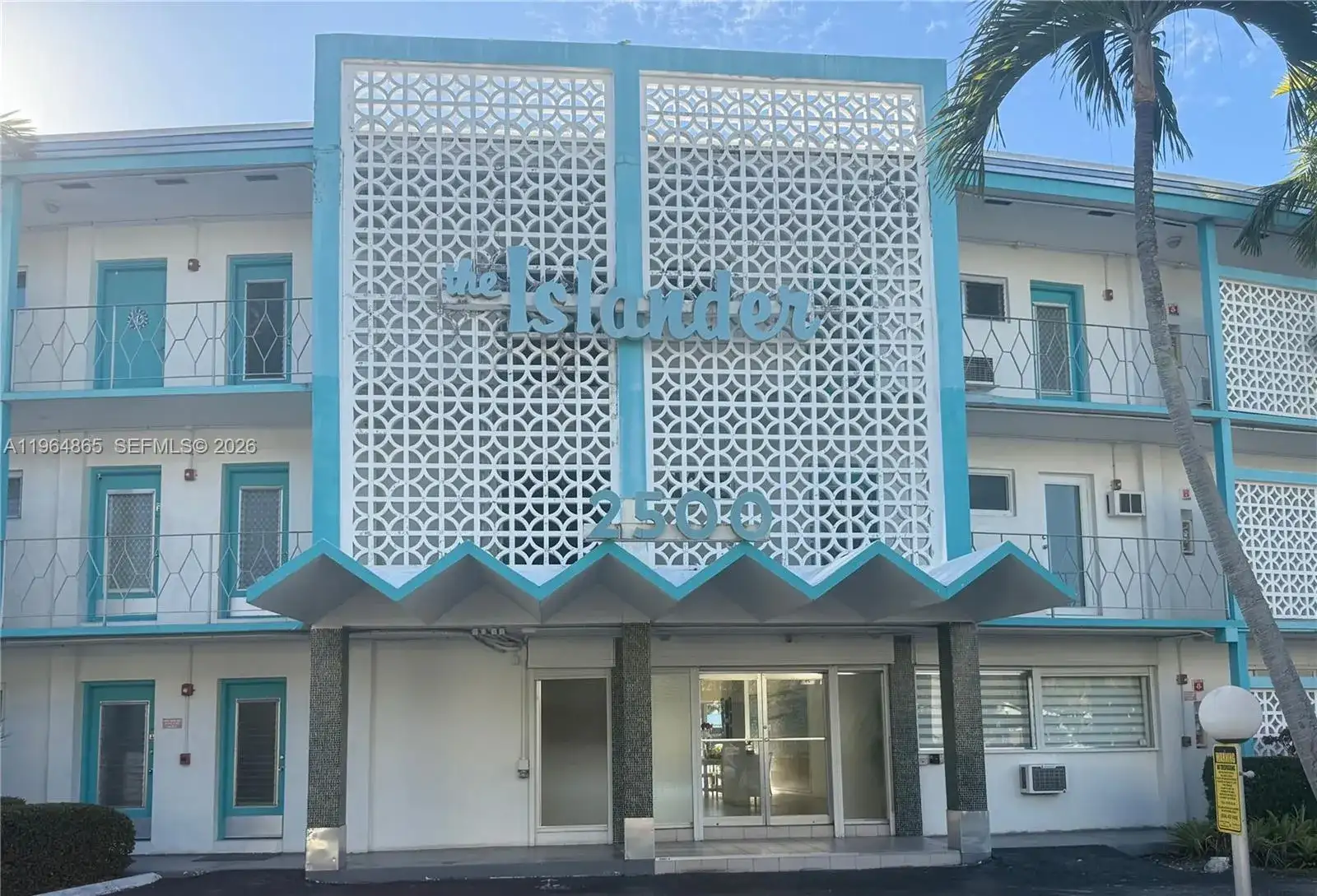 2500 Diana Dr # 107, Hallandale Beach FL 33009 photo 3