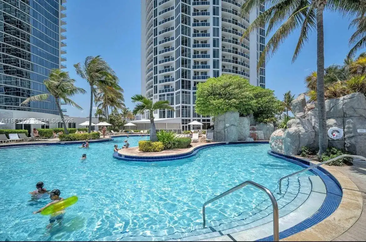 18001 Collins Ave # 917, Sunny Isles Beach FL 33160 photo 2