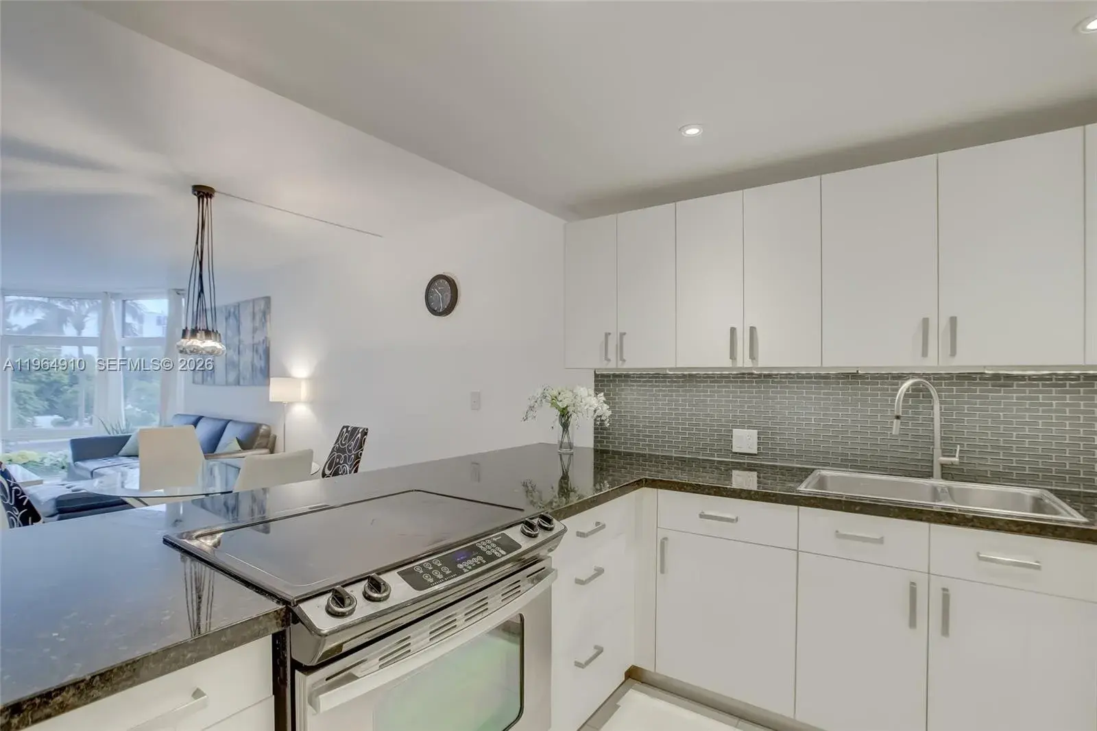 3375 N Country Club Dr # 103, Aventura FL 33180