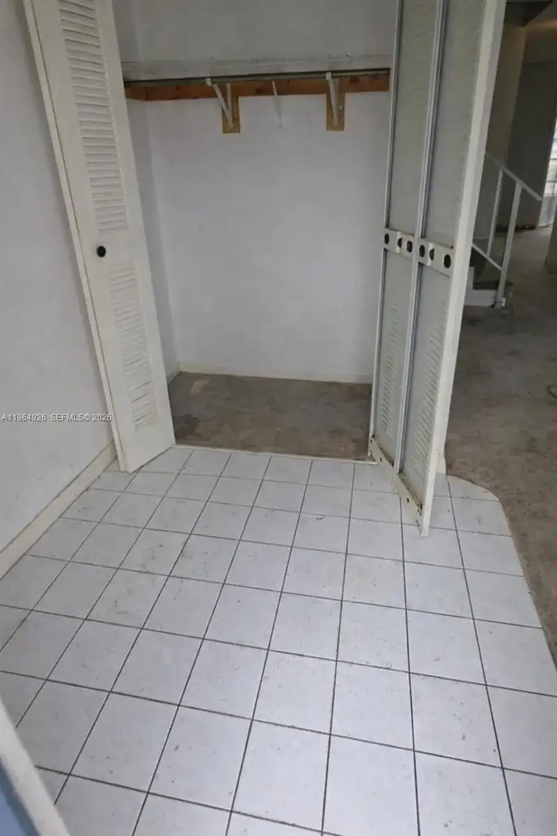 17120 SW 94th Ave # 404, Palmetto Bay FL 33157 photo 3