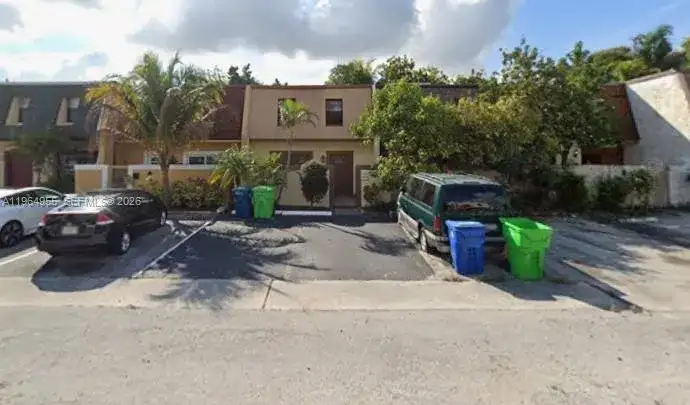 5966 NW 24th Ct, Sunrise FL 33313 photo 4