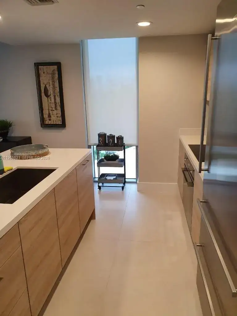 16385 Biscayne Blvd # 507, North Miami Beach FL 33160 photo 5