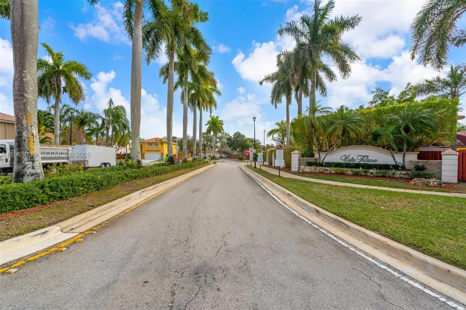 14734 Via Tivoli Ct, Davie FL 33325 photo 2