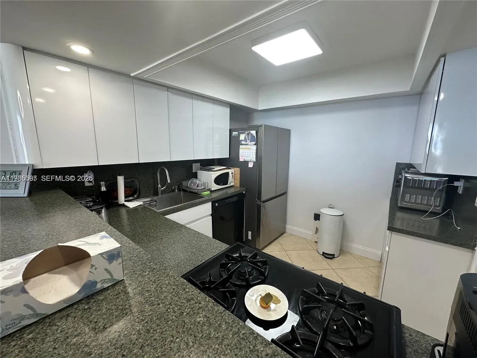 2030 S Ocean Dr # 2217, Hallandale Beach FL 33009