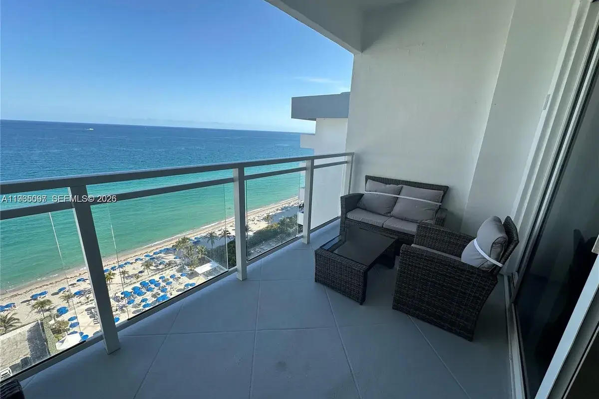 2030 S Ocean Dr # 2217, Hallandale Beach FL 33009