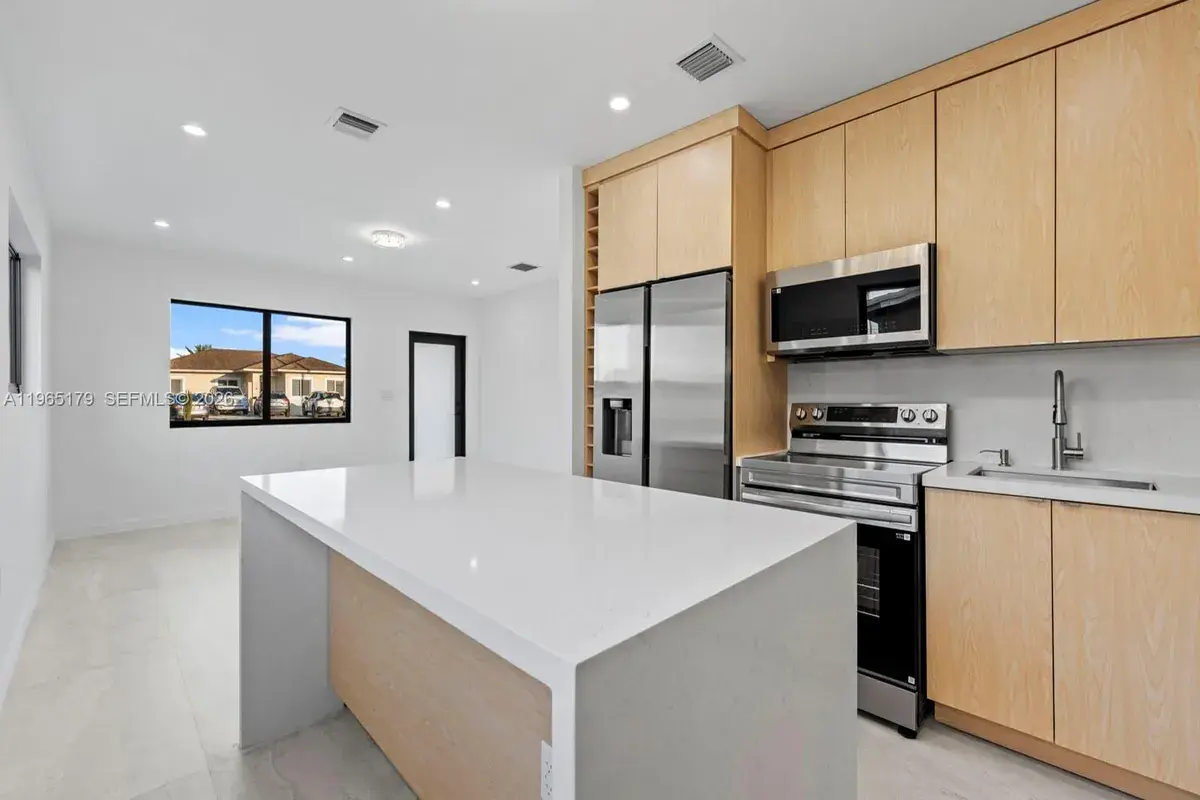3620 SW 92nd Ave, Miami FL 33165