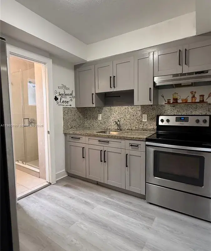 2238 NW 5th St # 1, Miami FL 33125