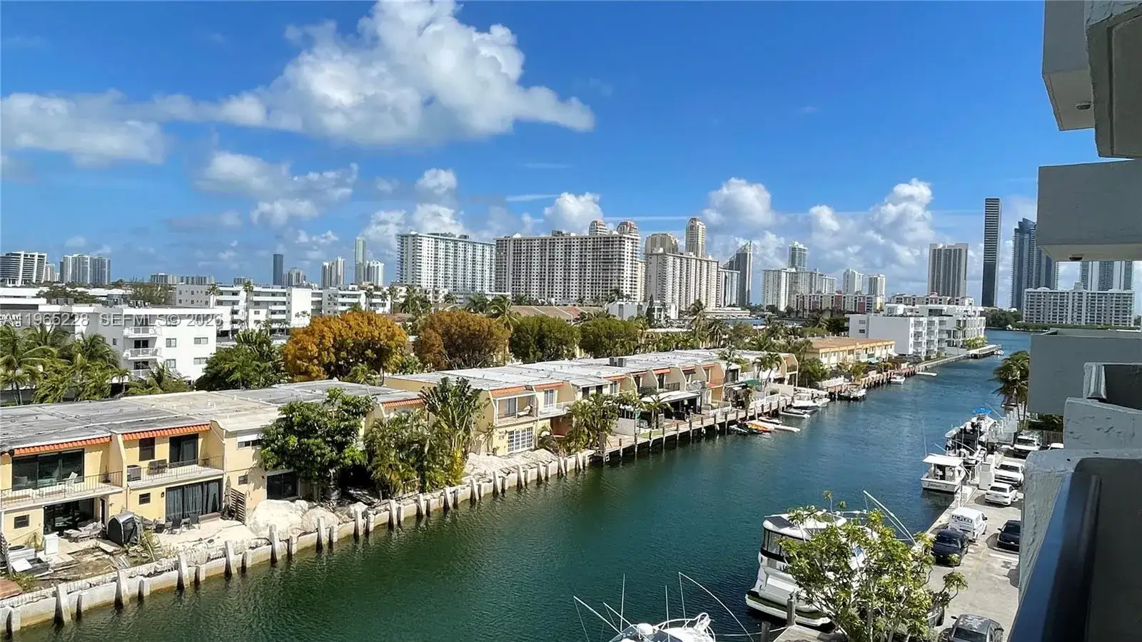 3703 NE 166th St # 602, North Miami Beach FL 33160