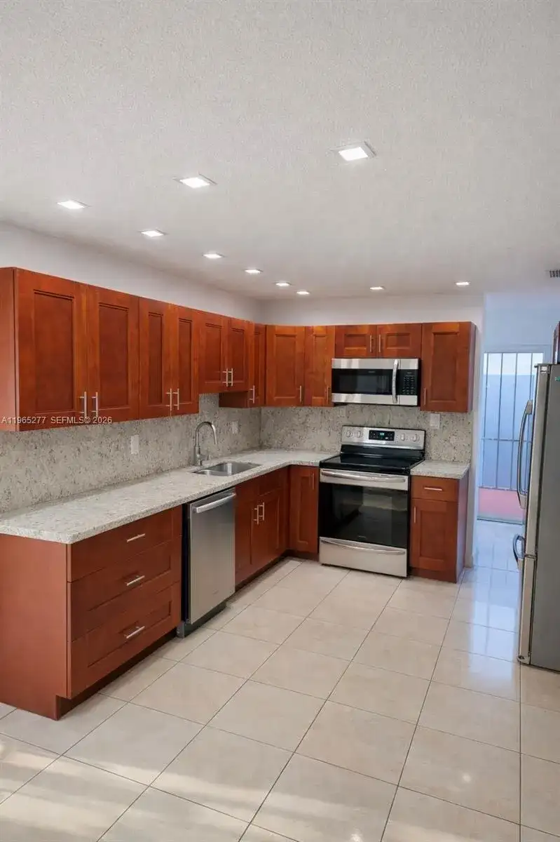 1220 SW 78th Ave, Miami FL 33144 photo 3