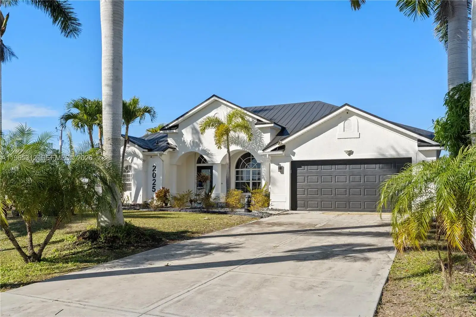 2025 NW 7th ter, Cape Coral FL 33993 photo 2