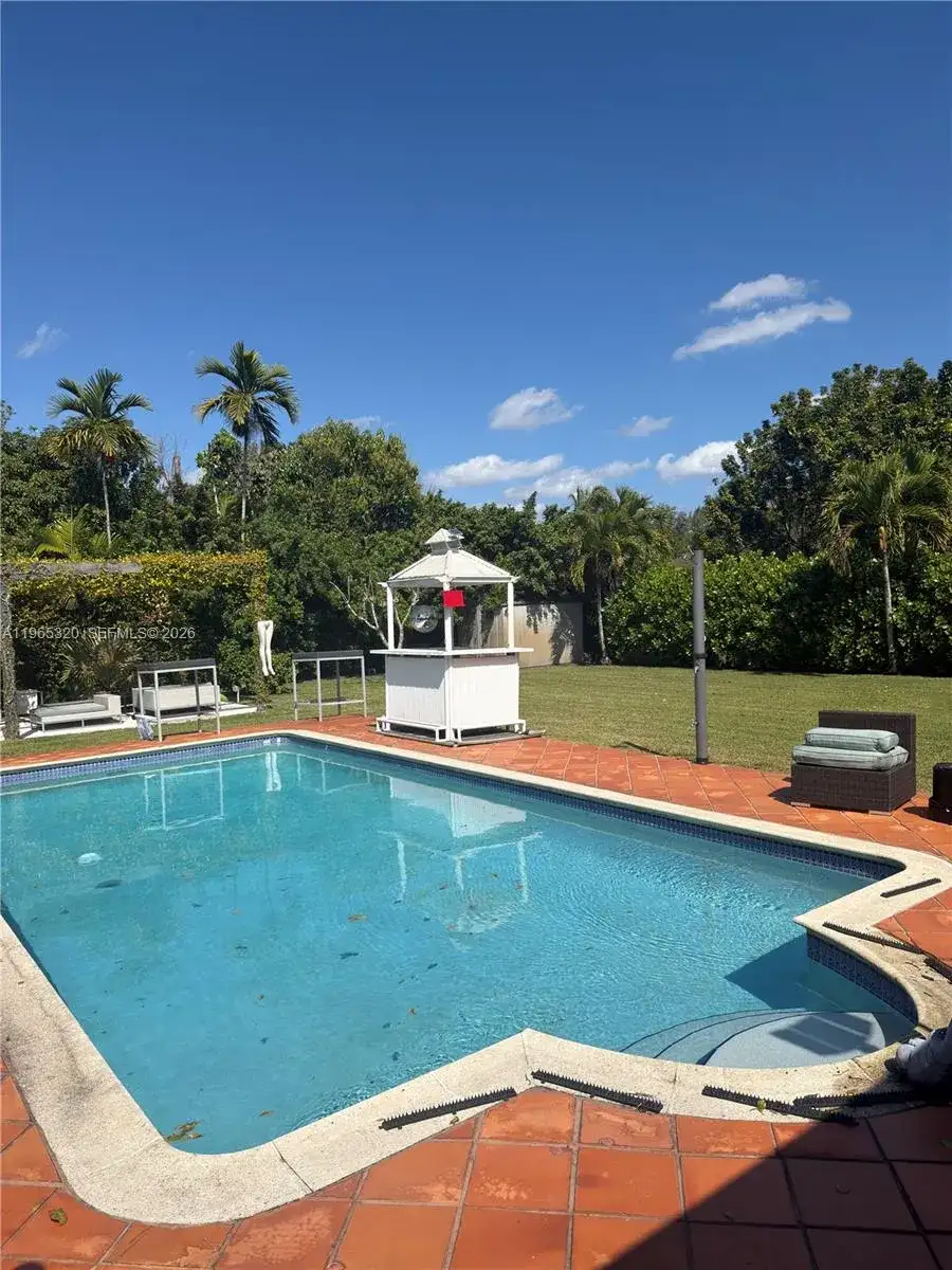 265 NE 151st St, Miami FL 33162 photo 5