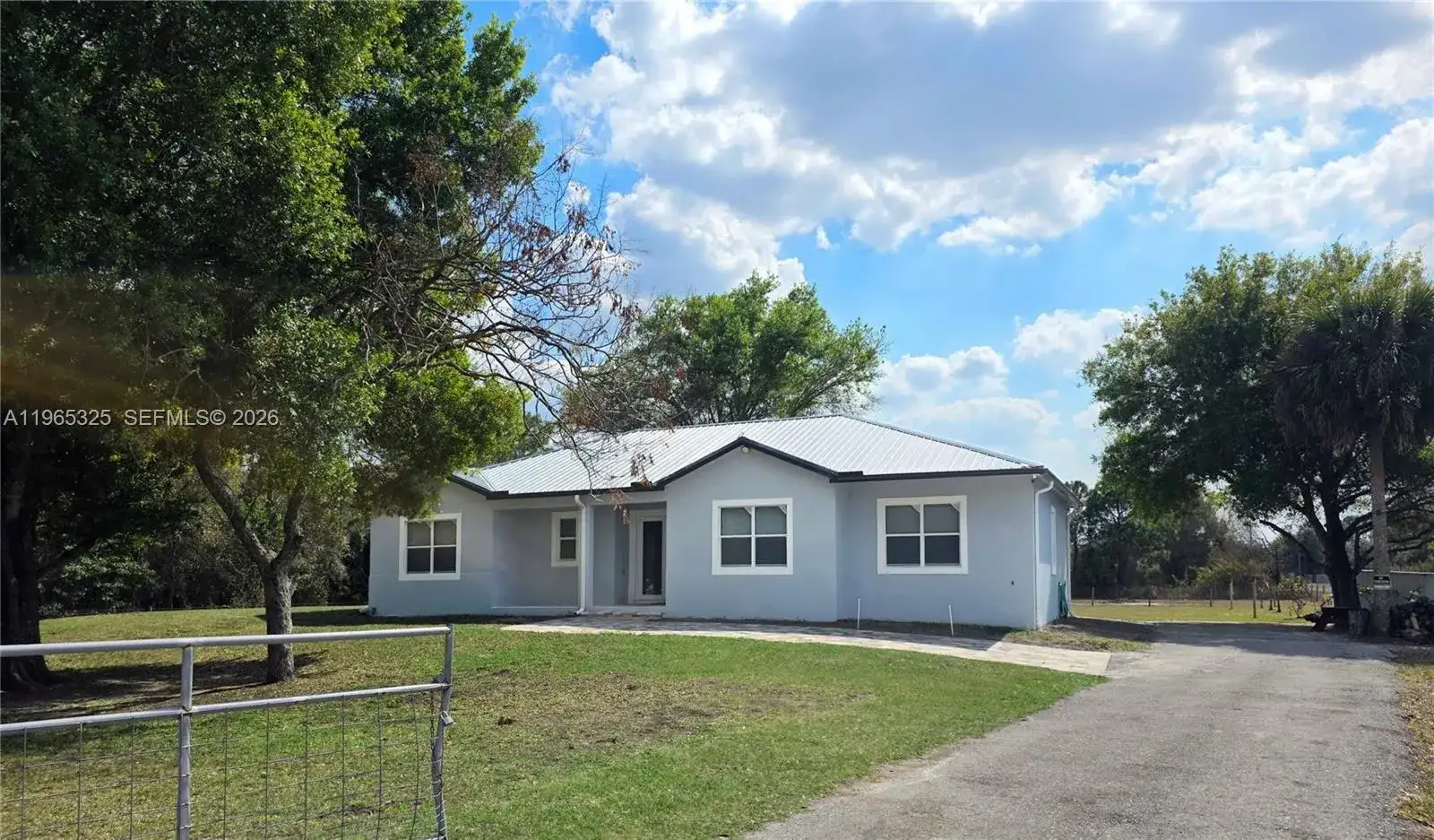 548 Bald Cypress Ave, Clewiston FL 33440 photo 5
