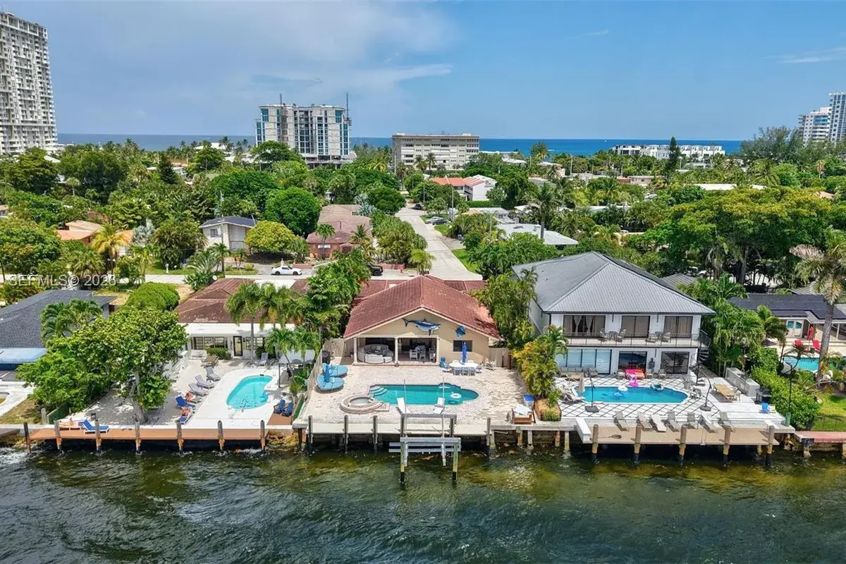 317 S Riverside Dr, Pompano Beach FL 33062
