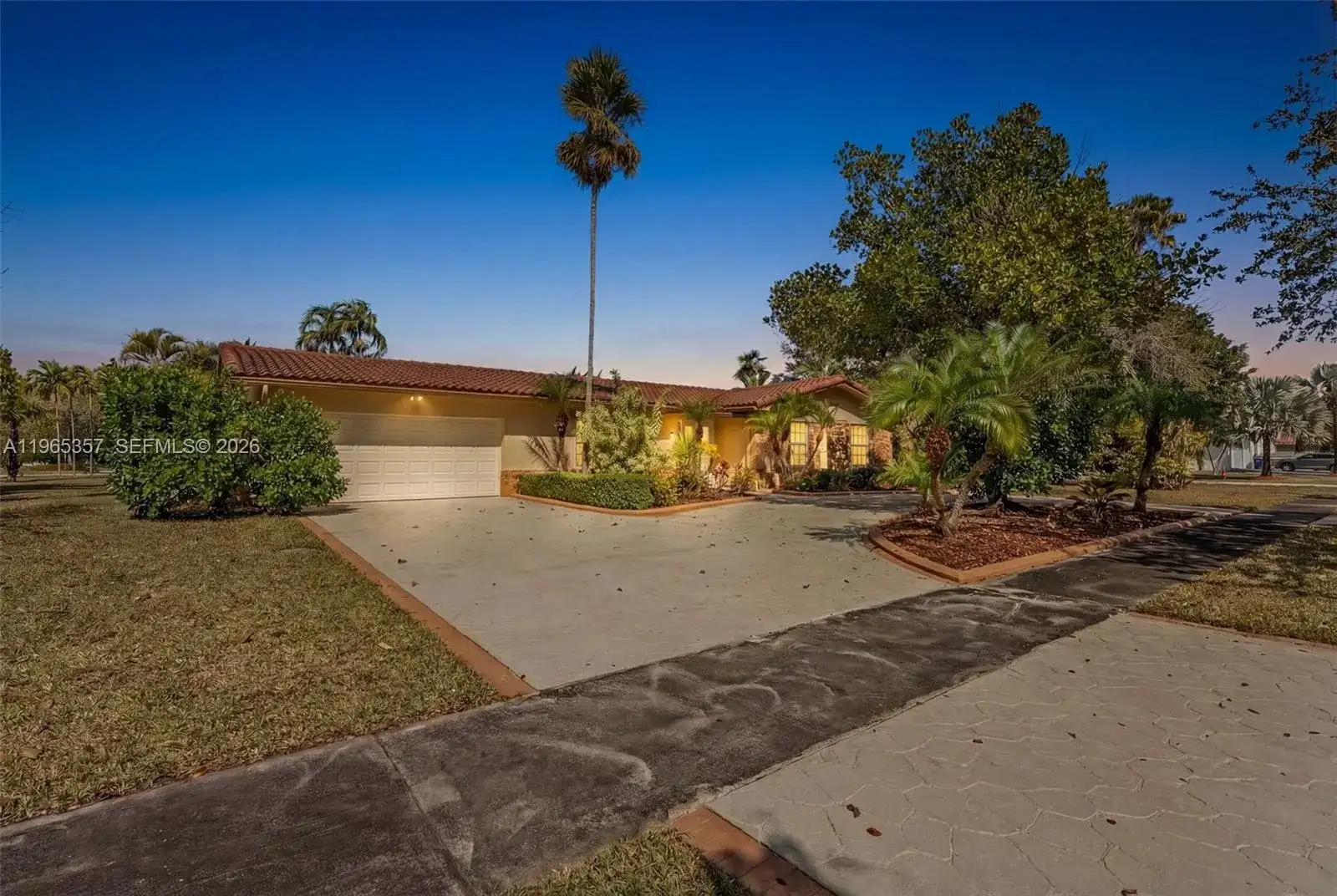 11201 SW 136th St, Miami FL 33176 photo 2