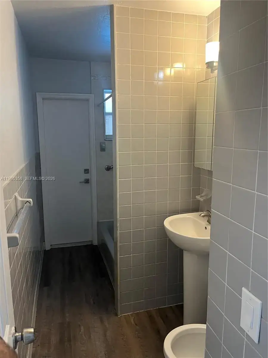 3310 SW 94th Pl, Miami FL 33165 photo 2