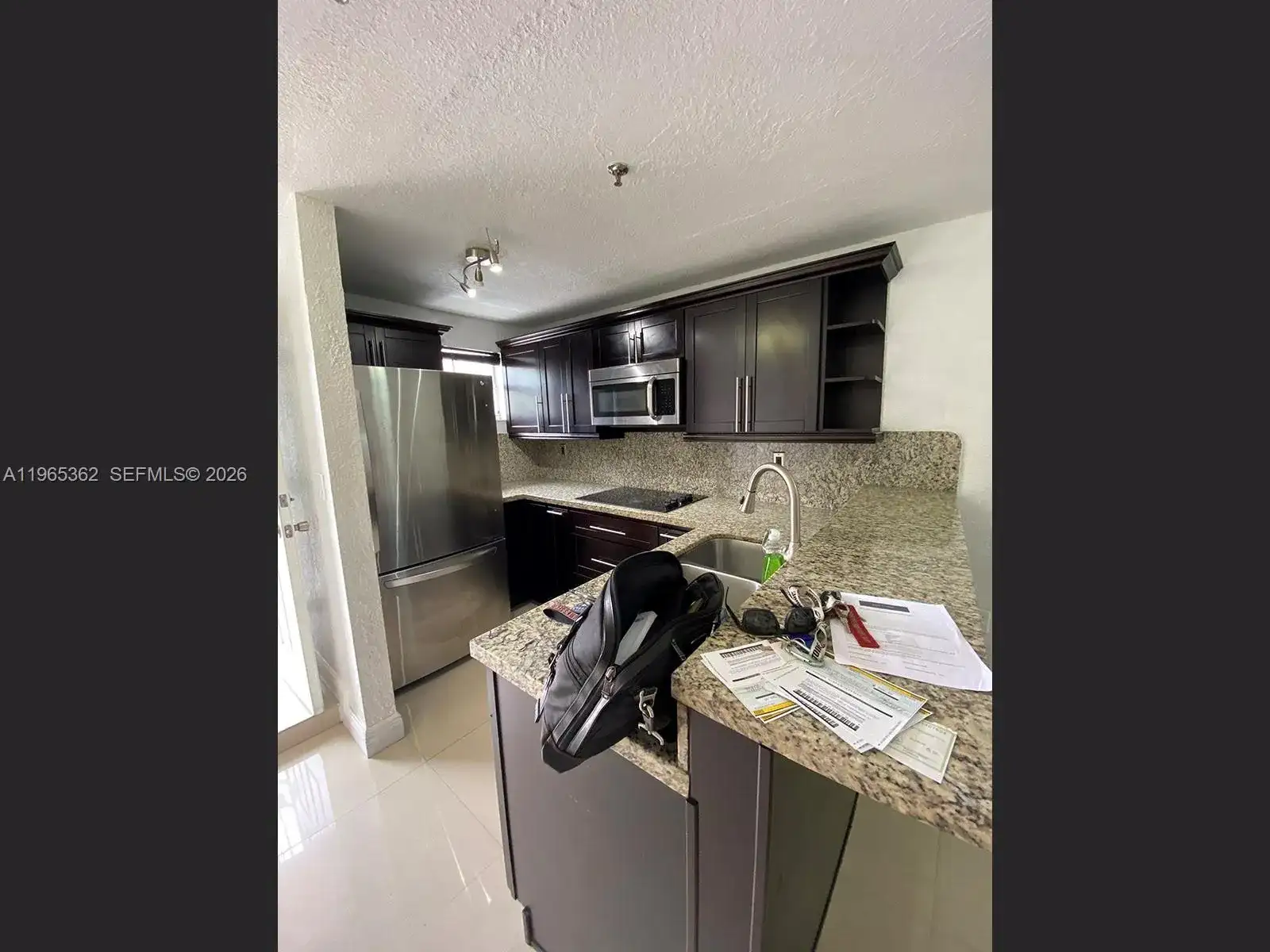8031 NW 8th St # 17, Miami FL 33126 photo 3