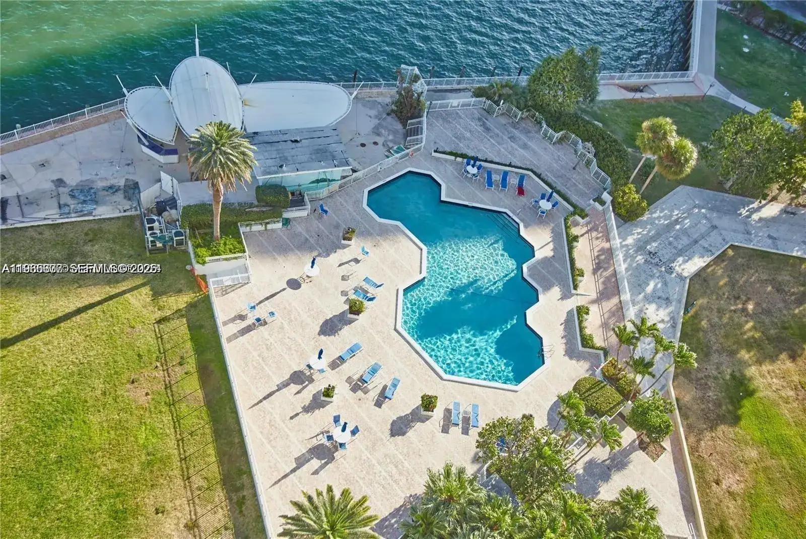 11111 Biscayne Blvd # 18E, Miami FL 33181 photo 2