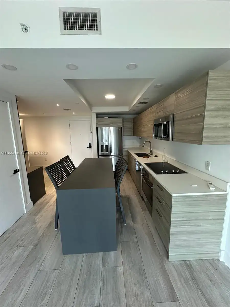 121 NE 34th St # 1505, Miami FL 33137 photo 5