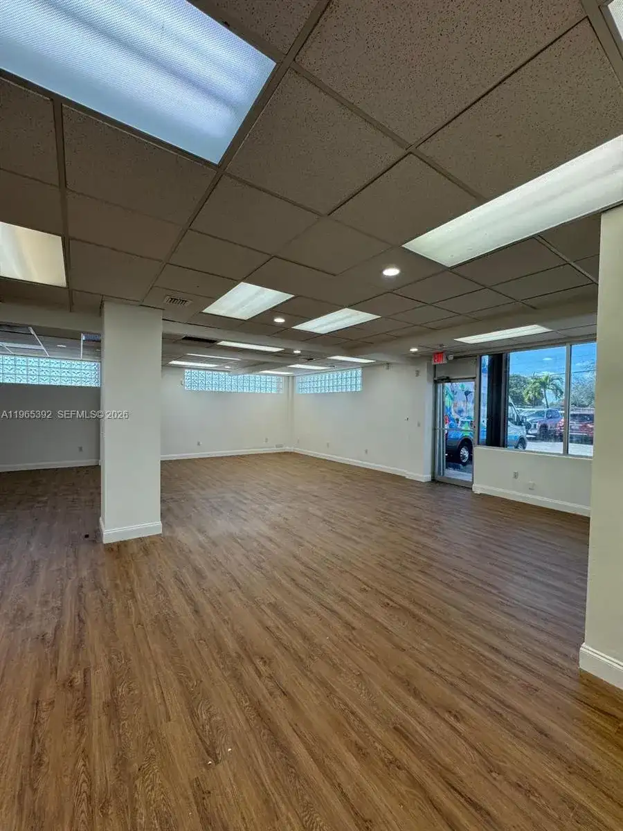 4201 Palm Ave, Hialeah FL 33012 photo 4