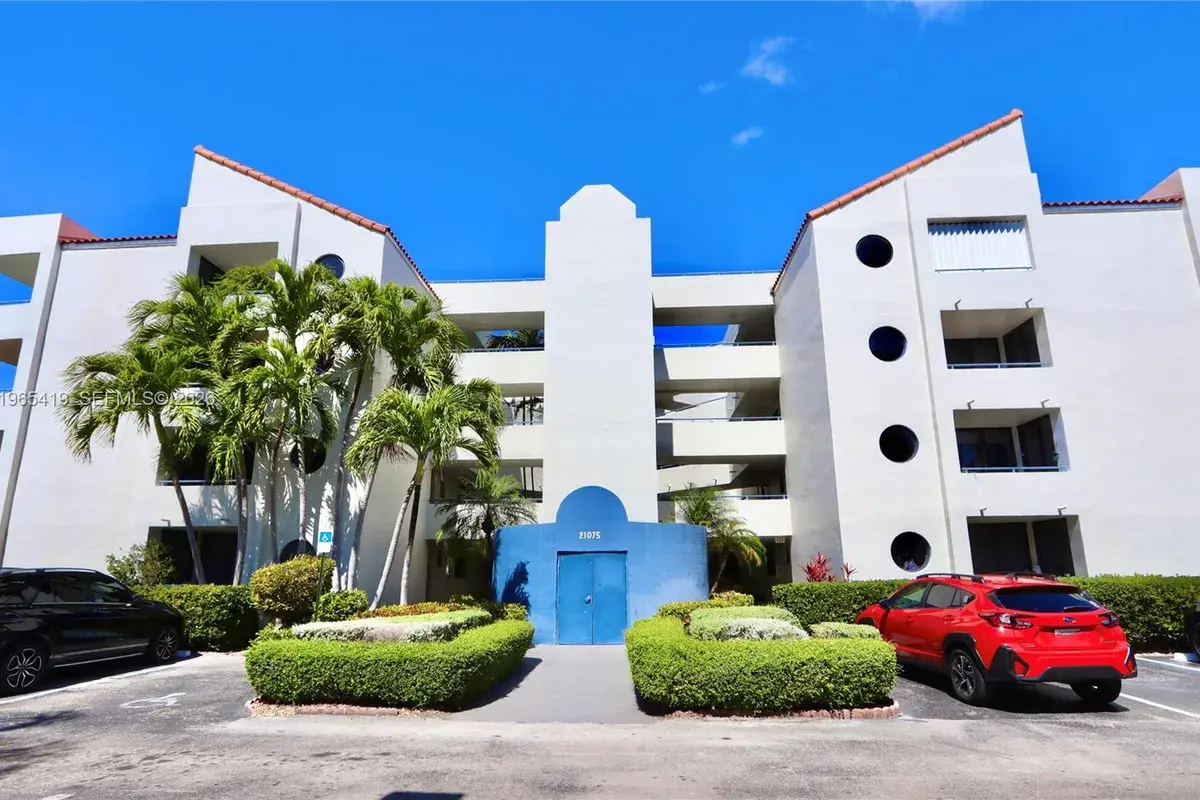 21075 NE 34th Ave # 2, Aventura FL 33180