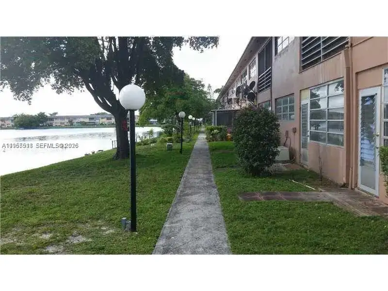 300 NE 191st St # 212, Miami FL 33179 photo 3