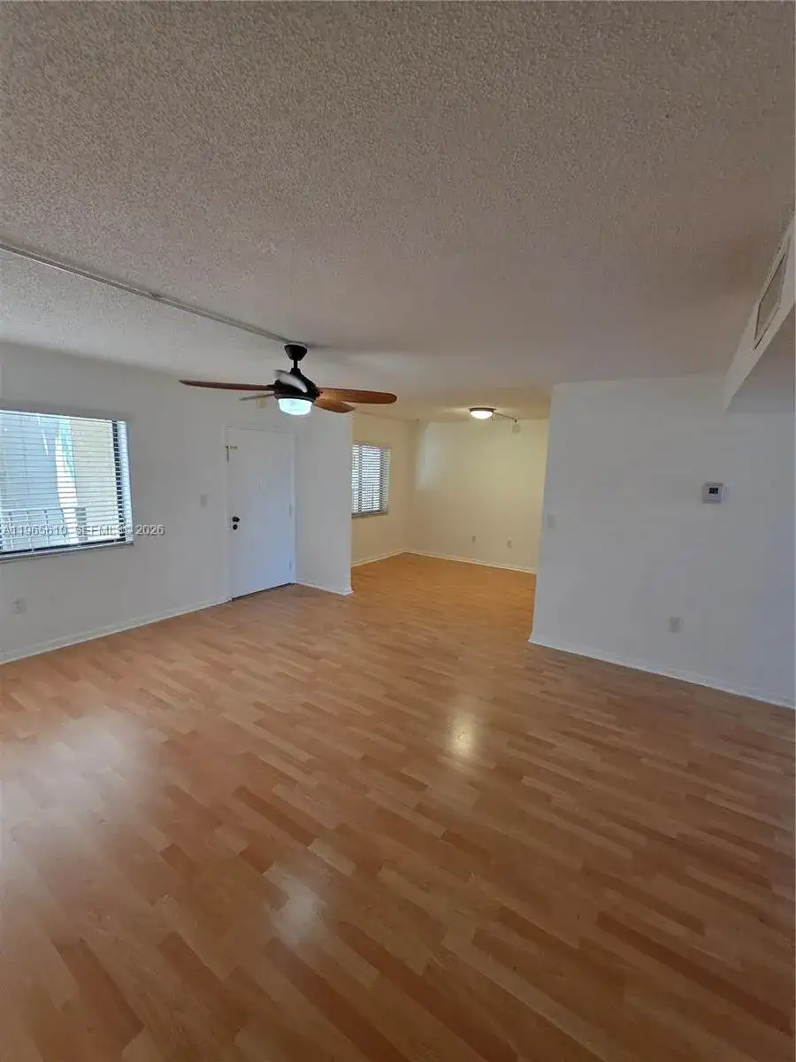 8065 SW 107th Ave # 214, Miami FL 33173 photo 3