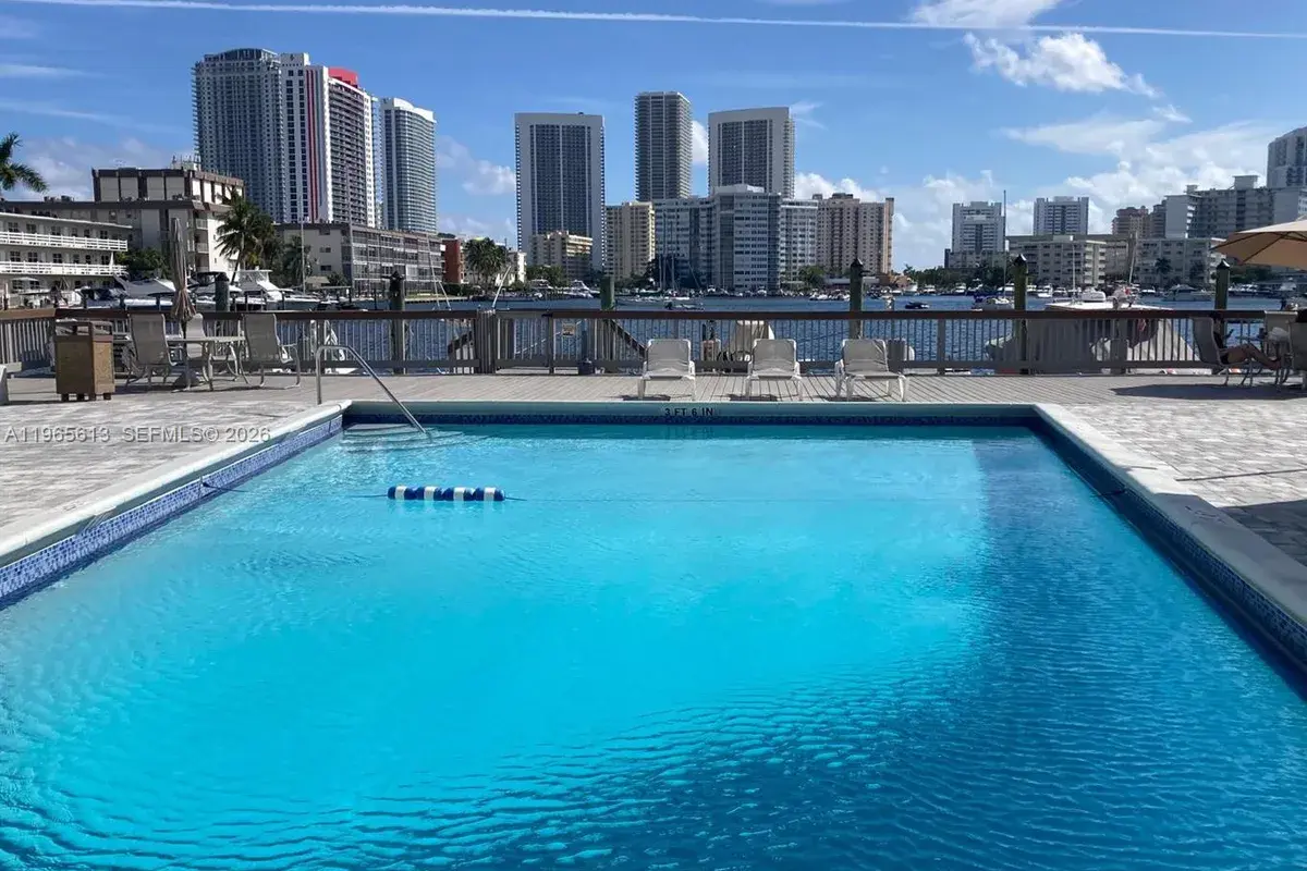462 Golden Isles Dr # 206, Hallandale Beach FL 33009