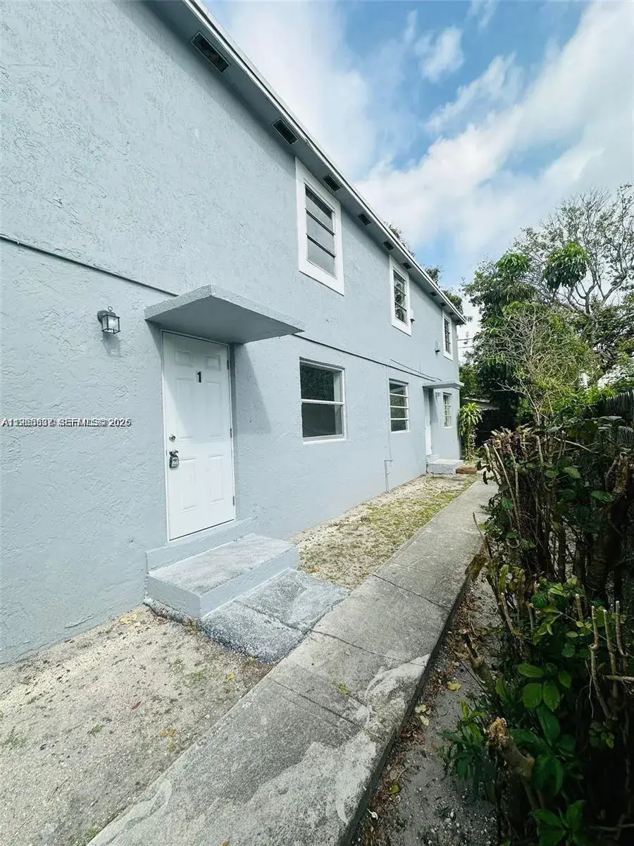 5 NE 16th Ct # 2, Fort Lauderdale FL 33305