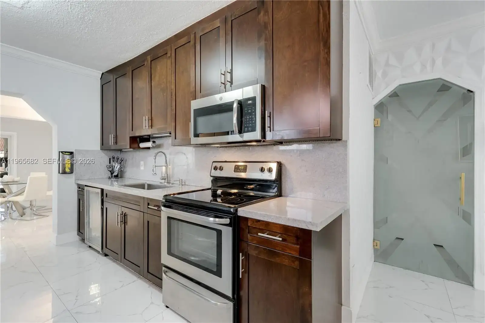 351 E 13th St, Hialeah FL 33010 photo 5