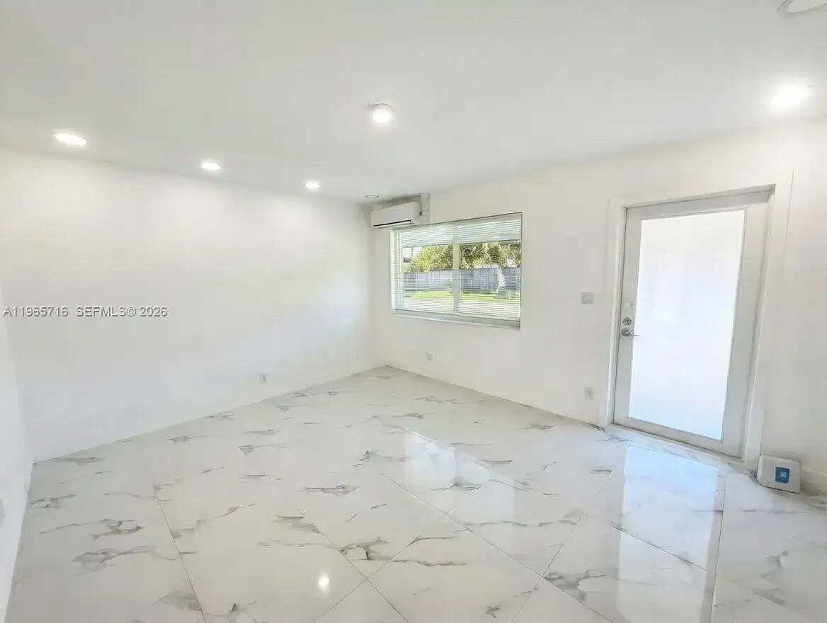 2308 NW 3rd Ave # 1, Wilton Manors FL 33311 photo 5
