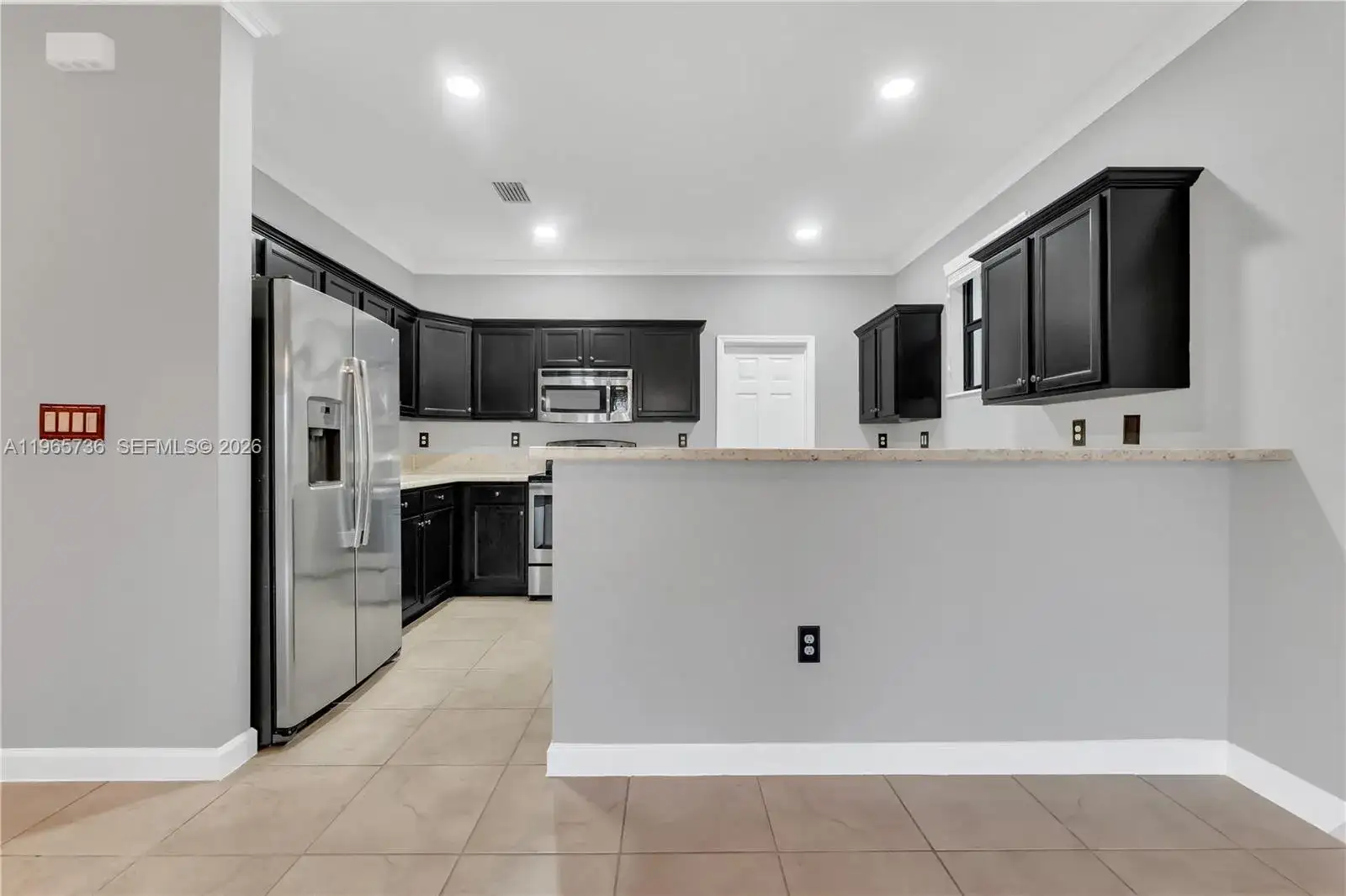3401 SE 5th St, Homestead FL 33033 photo 2