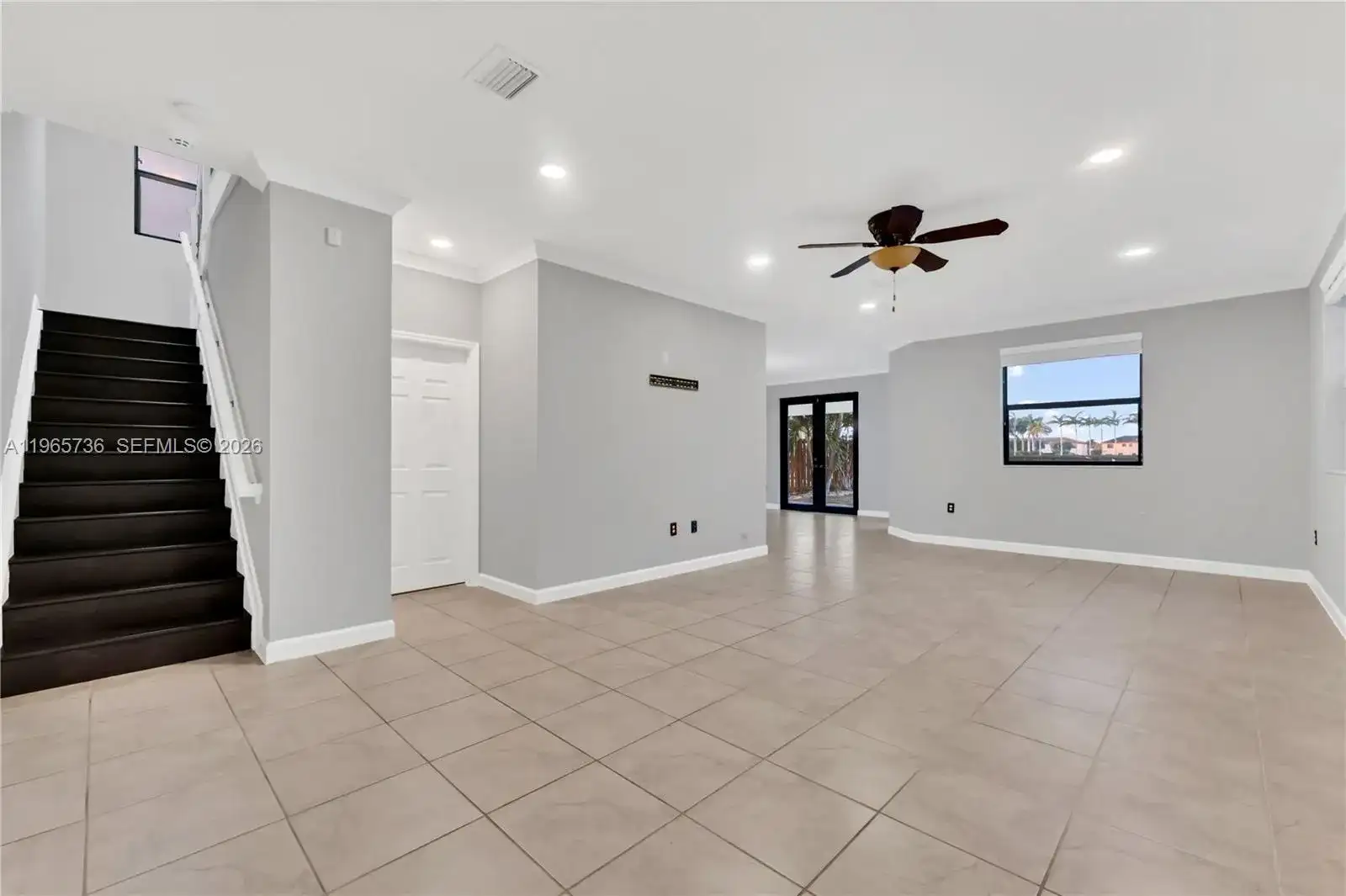 3401 SE 5th St, Homestead FL 33033 photo 5