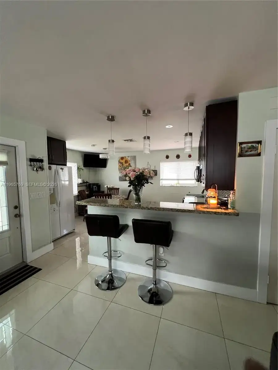 10382 SW 25th St, Miami FL 33165 photo 5