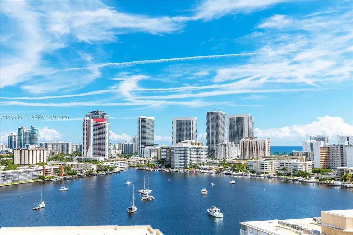427 Golden Isles Dr # 16F, Hallandale Beach FL 33009