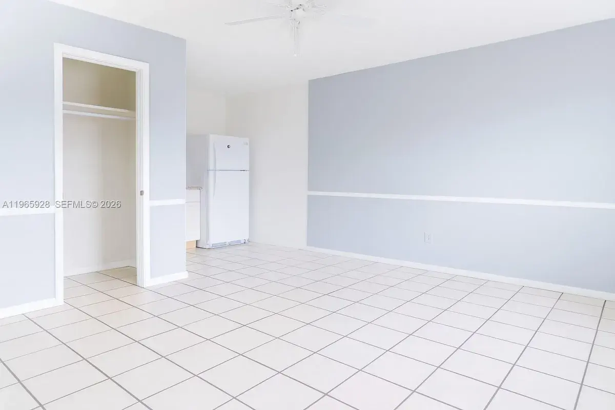 2151 NW 7th St # 2, Fort Lauderdale FL 33311