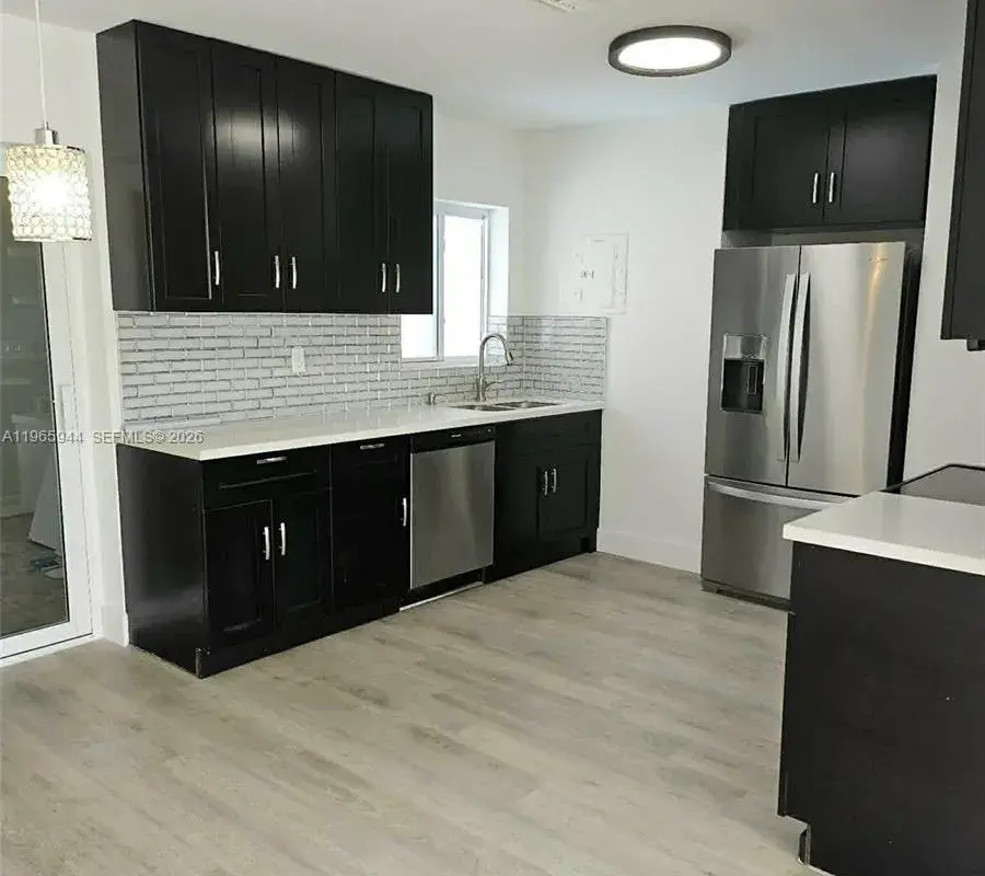 919 NW 13th St, Fort Lauderdale FL 33311