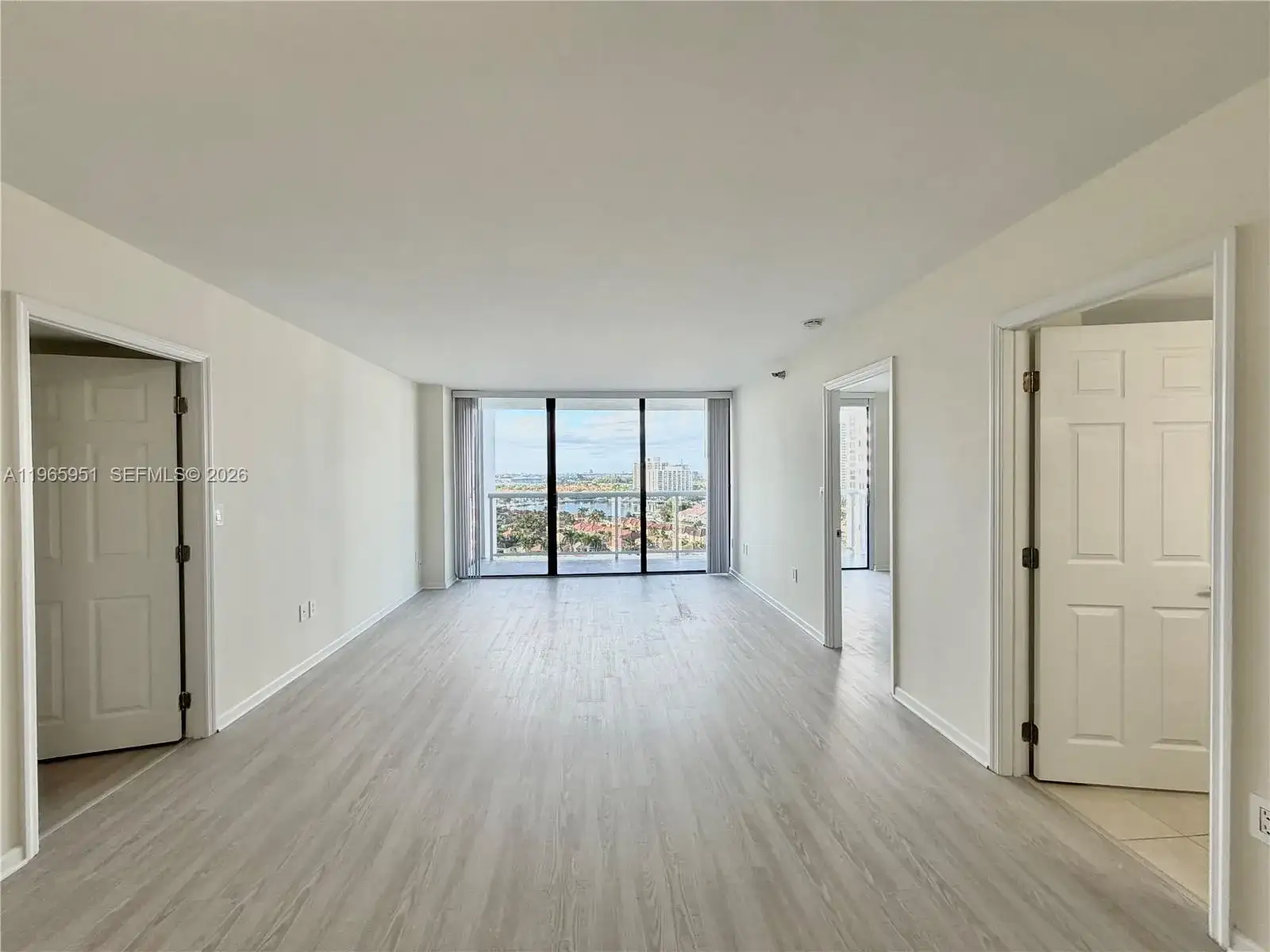 20515 E Country Club Dr # 1642, Aventura FL 33180 photo 5