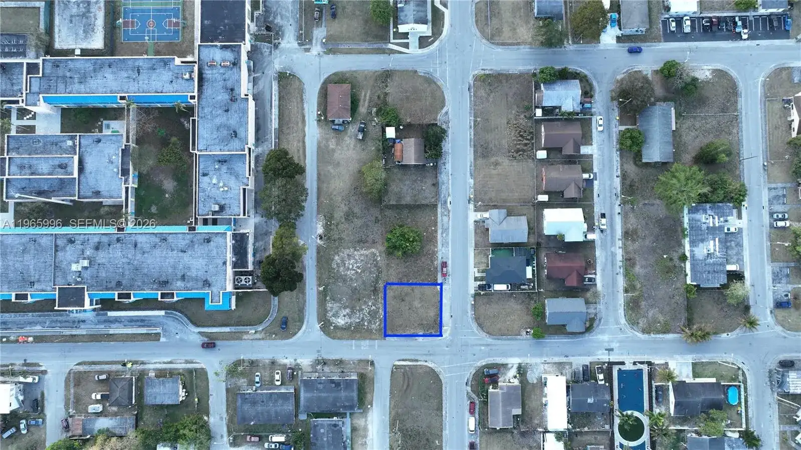 402 SW 6th St, Homestead FL 33030 photo 5