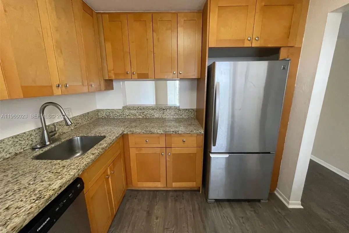 4700 Washington St # 507, Hollywood FL 33021