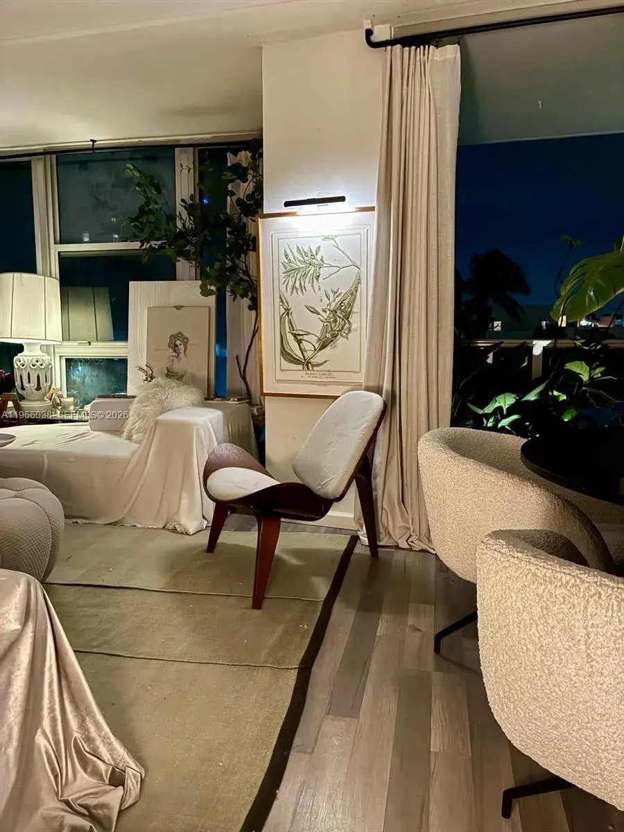 900 Bay Dr # 207, Miami Beach FL 33141