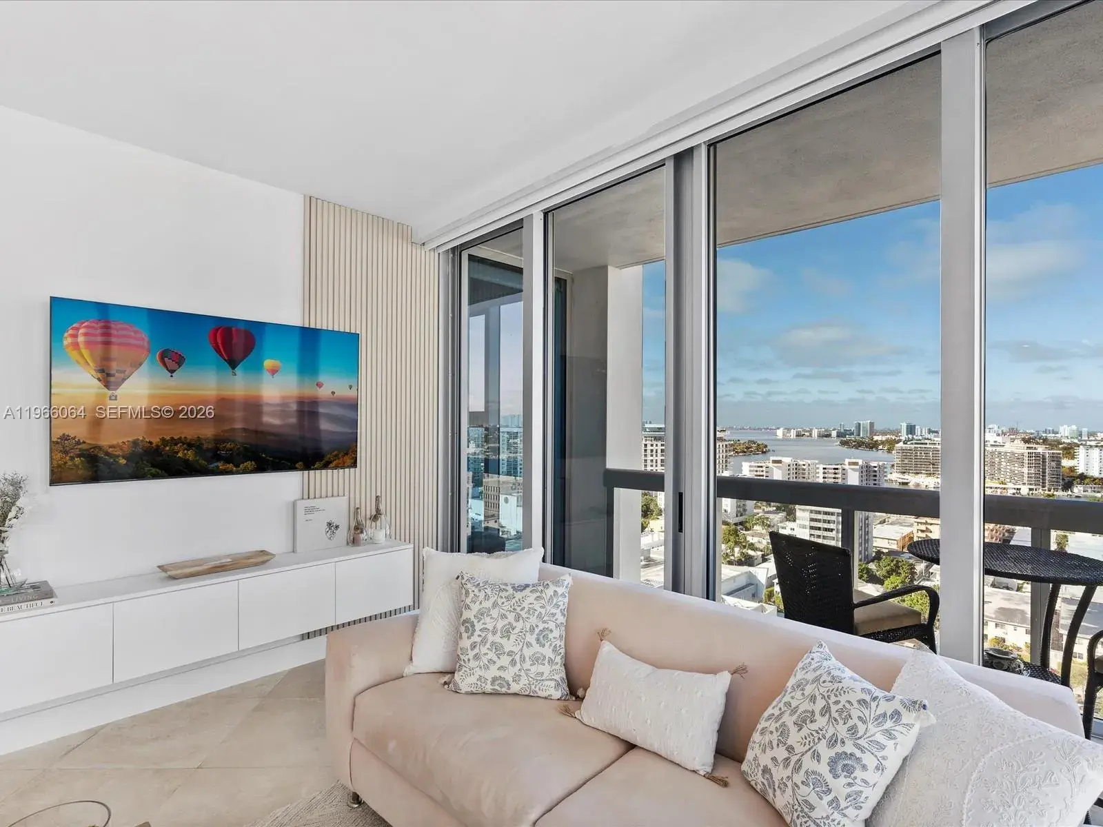 6899 Collins Ave # 1704, Miami Beach FL 33141