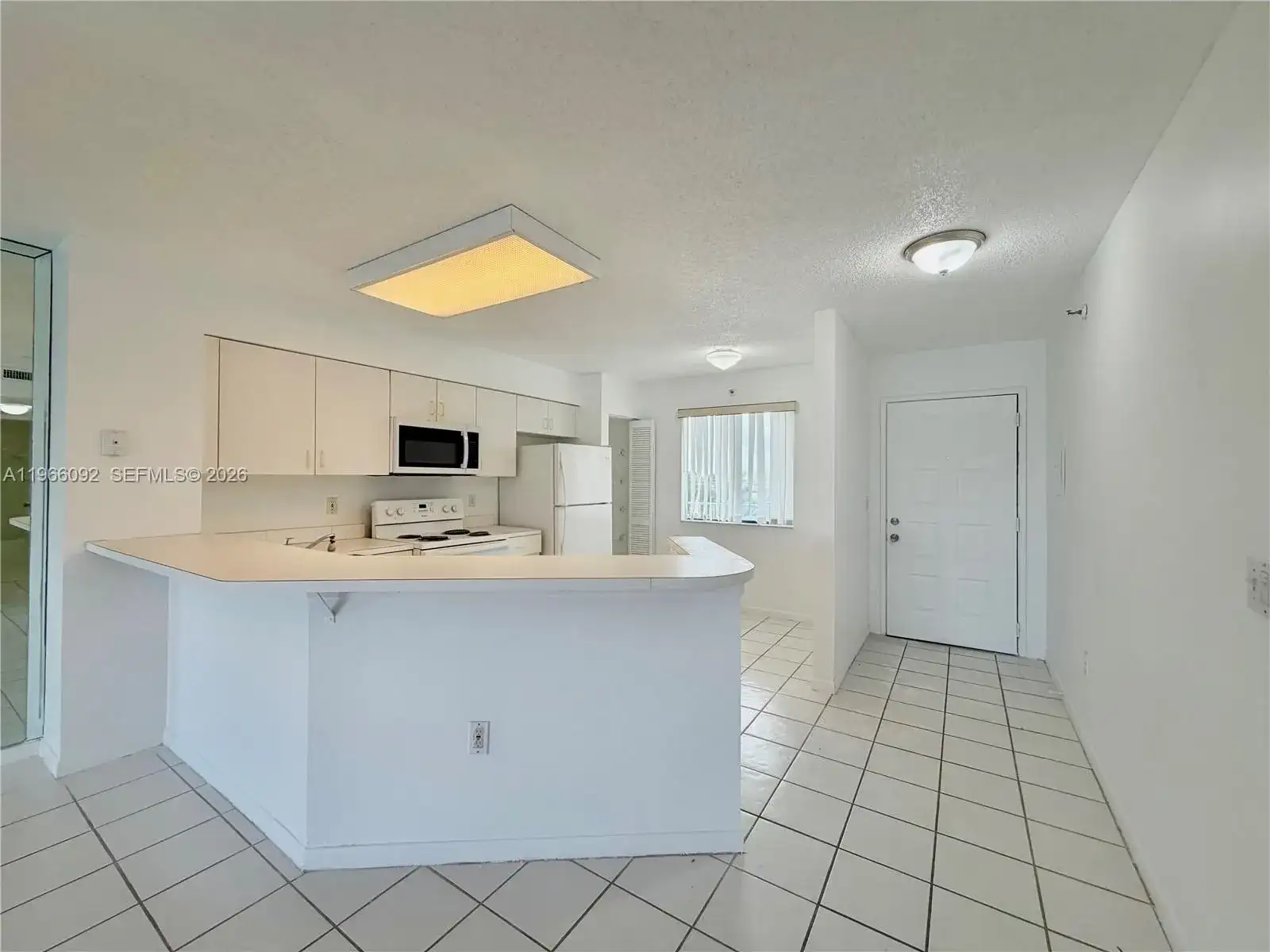 2334 S Cypress Bend Dr # 505, Pompano Beach FL 33069 photo 5
