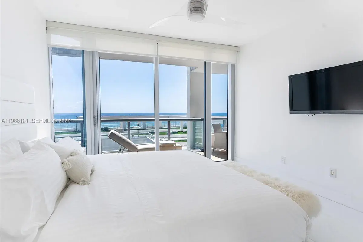 6799 Collins Ave # 704, Miami Beach FL 33141